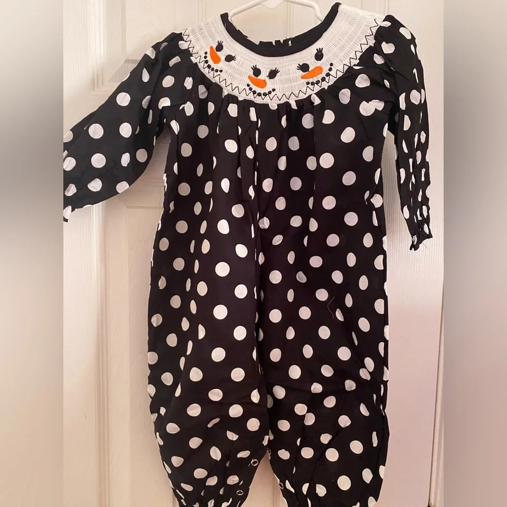 NWT Smocked Snowman Romper
